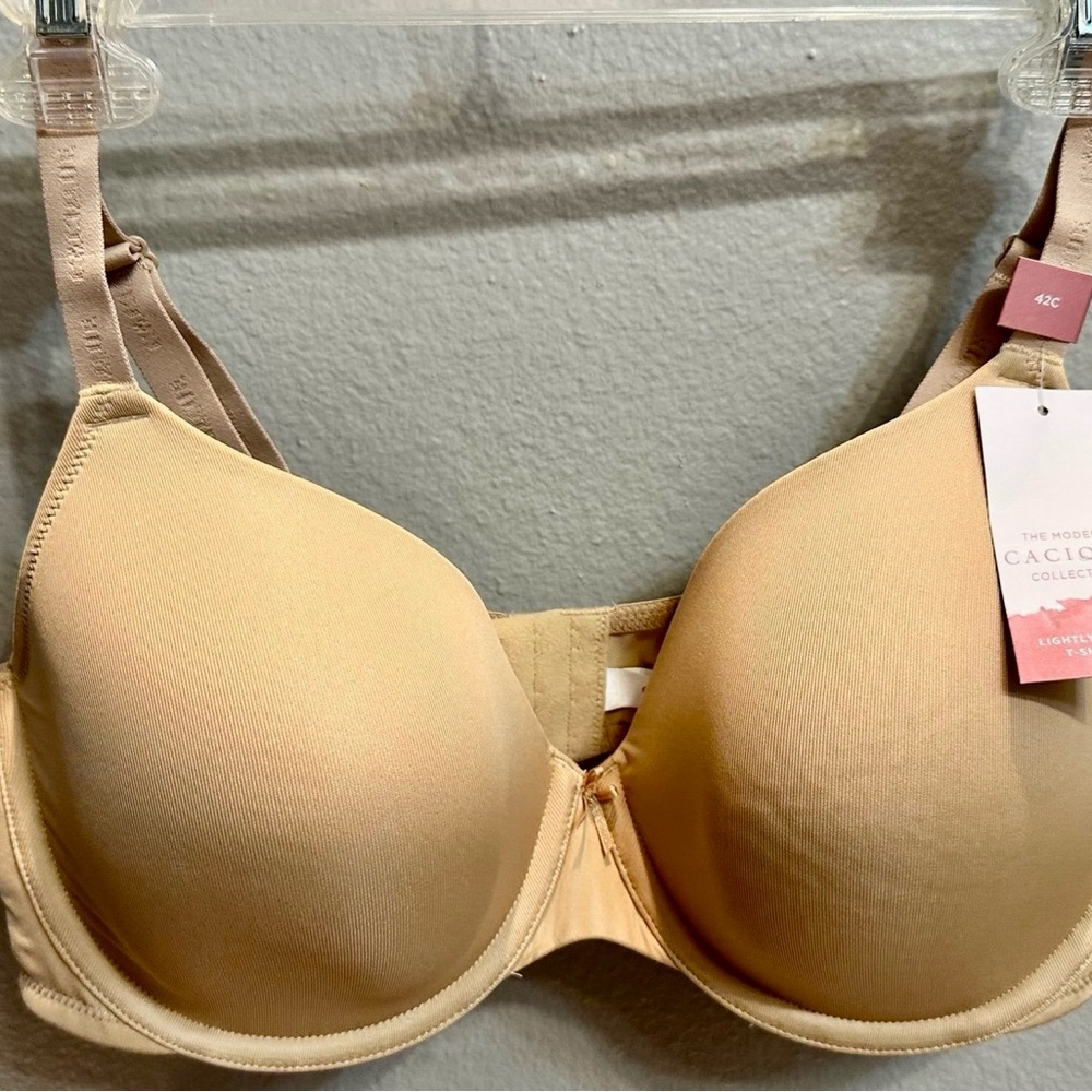 NEW W/TAG Cacique Beige Lightly Lined Underwire Tshirt Bra - 42C